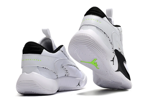 4B5E2798-E38B-4EEC-8EC9-847F996B8CEB