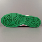 6B53A44F-A5AF-4299-A4E3-F3A21C0F3E2D