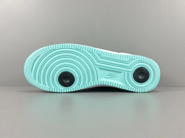 E704AA00-7BBE-431A-8F23-F2D2B21FFE1F