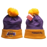 Шапка Mitchell & Ness Los Angeles Lakers Two Tone Pom Beanie
