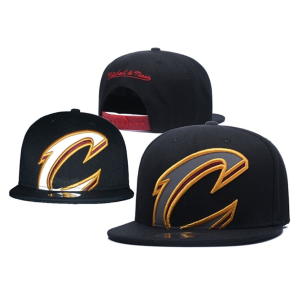 Снепбек Mitchell & Ness Cleveland Cavaliers Solid Velour Logo Snapback